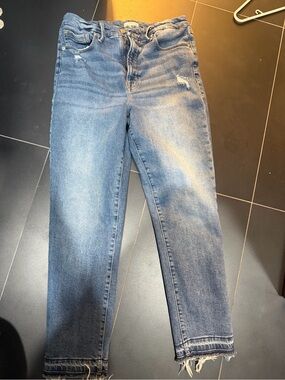 Good American Faded Blue Straight-Leg Jeans